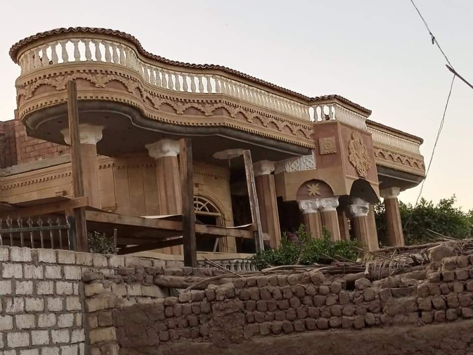 واجهات مباني بالحجر الدبش